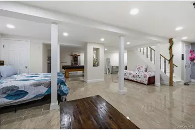 1 Whispering Court, Dix Hills, NY 11746 - Photo 42