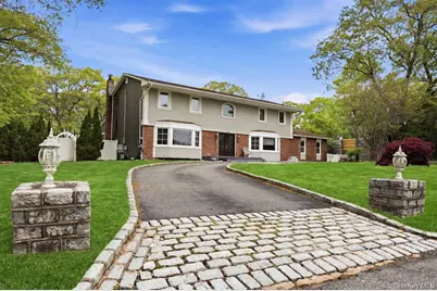 1 Whispering Court, Dix Hills, NY 11746 - Photo 2