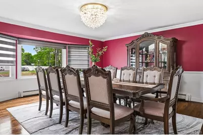 1 Whispering Court, Dix Hills, NY 11746 - Photo 18