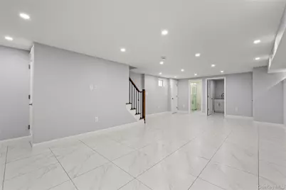 7019 Manse Street, Forest Hills, NY 11375 - Photo 38