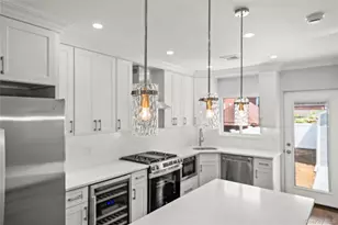 70-19 Manse St, Forest Hills, NY 11375 - Photo 12