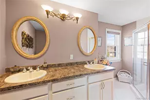 385 Altessa Blvd, Melville, NY 11747 - Photo 26