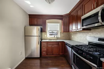 78-10 31st Avenue, East Elmhurst, NY 11370 - Photo 20