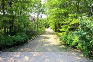 155 Chardonnay Dr, East Quogue, NY 11942 - Photo 2