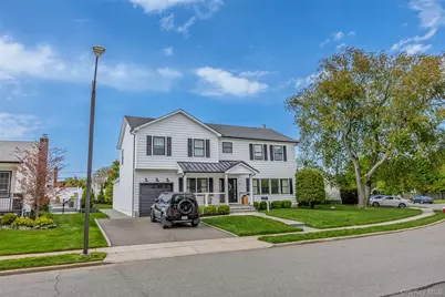 8 Piper Place, Old Bethpage, NY 11804 - Photo 2