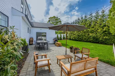 8 Piper Place, Old Bethpage, NY 11804 - Photo 6