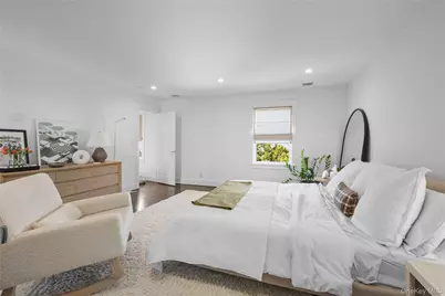 8 Piper Place, Old Bethpage, NY 11804 - Photo 32