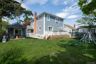 26-19 211th St, Bayside, NY 11360 - Photo 18