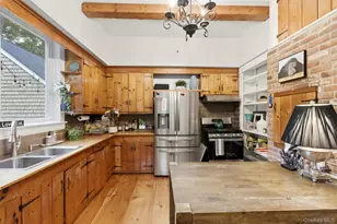 8 Wells Ln, Stony Brook, NY 11790 - Photo 10