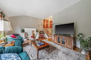 28 Manchester Blvd, Wheatley Heights, NY 11798 - Photo 14