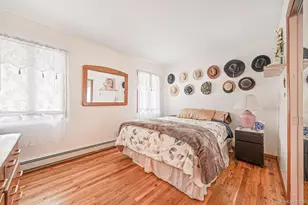 28 Manchester Blvd, Wheatley Heights, NY 11798 - Photo 22