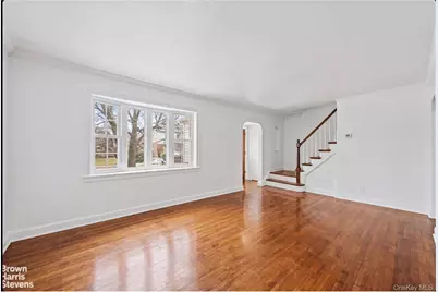96 Nassau Street, Elmont, NY 11003 - Photo 2