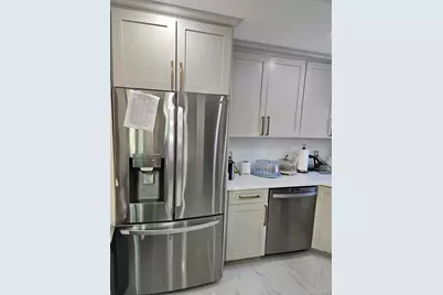 127 Berkeley Avenue, Selden, NY 11784 - Photo 6