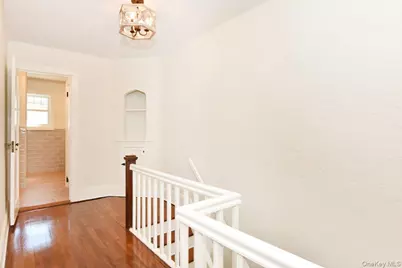 354 Bauer Place, Mineola, NY 11501 - Photo 8