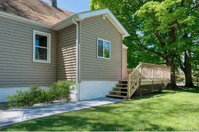 6 Winterberry Road, Beacon, NY 12508 - Photo 2
