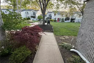 42 Richmond Blvd, Ronkonkoma, NY 11779 - Photo 4