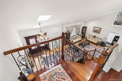16 Cabriolet Lane, Melville, NY 11747 - Photo 22