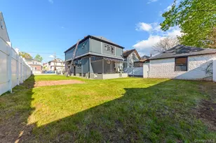 119-20 193rd St, Saint Albans, NY 11412 - Photo 22