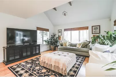 99 Spring Pond Lane, Southampton, NY 11968 - Photo 2