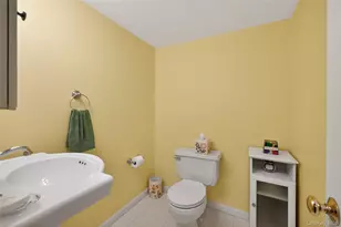 35 Genesee Dr, Commack, NY 11725 - Photo 26