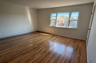 561 E Olive St, Long Beach, NY 11561 - Photo 4