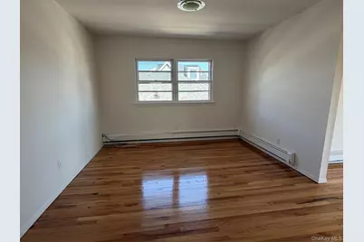 561 E Olive Street #Upstairs, Long Beach, NY 11561 - Photo 6
