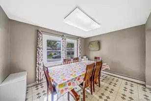 1532 Gogel St, Holbrook, NY 11741 - Photo 6