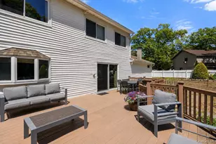 8 Russet Ln, Lake Grove, NY 11755 - Photo 36