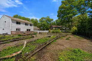 8 Russet Ln, Lake Grove, NY 11755 - Photo 40