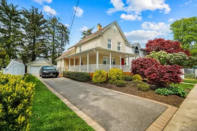 77 Scudder Avenue, Copiague, NY 11726 - Photo 6