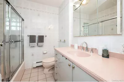 361 Spruce Lane, East Meadow, NY 11554 - Photo 10