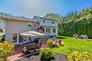 77 Lake Dr, Manhasset Hills, NY 11040 - Photo 42