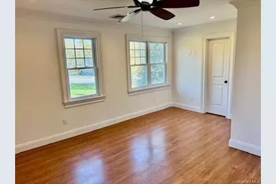 285 Broadway Greenlawn, Huntington, NY 11743 - Photo 28
