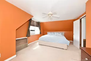 916 Center Dr, Franklin Square, NY 11010 - Photo 18