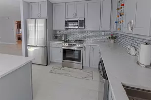 225 Kingston Dr, Ridge, NY 11961 - Photo 12