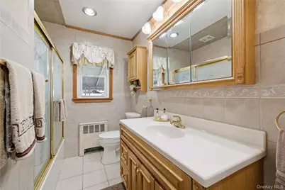 3 Lenore Avenue, Hicksville, NY 11801 - Photo 14