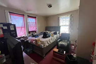 104-38 202nd St, Saint Albans, NY 11412 - Photo 6