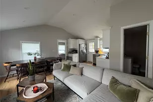8 Castle St, Patchogue, NY 11772 - Photo 6