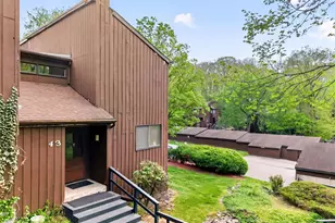 43 Redwood Dr, Highland Mills, NY 10930 - Photo 2
