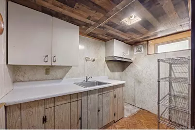 113 6th Street, New Hyde Park, NY 11040 - Photo 18