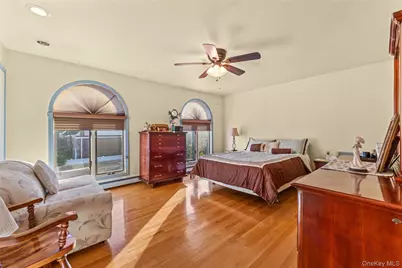 119-20 9th Avenue, College Point, NY 11356 - Photo 10