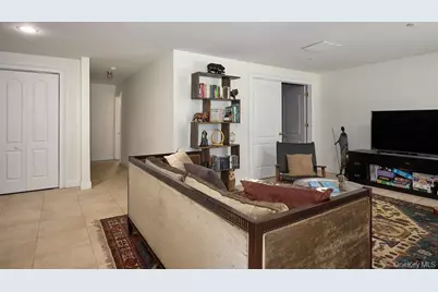 1 Preserve Court, White Plains, NY 10607 - Photo 34