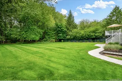 280 Maple Road, Valley Cottage, NY 10989 - Photo 2