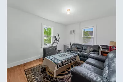 47-11 Belmont Road, Great Neck, NY 11020 - Photo 14