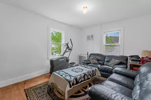 4711 Belmont Rd, Great Neck, NY 11020 - Photo 14