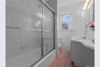 47-11 Belmont Road, Great Neck, NY 11020 - Photo 16