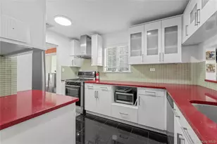 24002 Oak Park Dr, Little Neck, NY 11362 - Photo 6