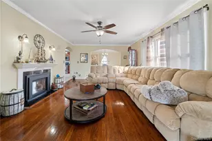 3414 Colony Dr, Baldwin, NY 11510 - Photo 18
