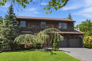 16 Amherst Ln, Smithtown, NY 11787 - Photo 2