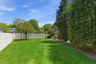 16 Amherst Ln, Smithtown, NY 11787 - Photo 28